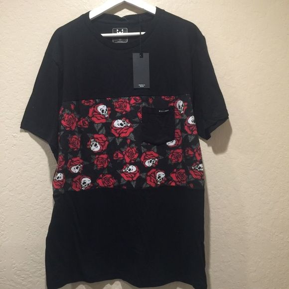 ❌SOLD❌ WXYZ Roses Skulls Shirt NWT - Picture 1 of 5